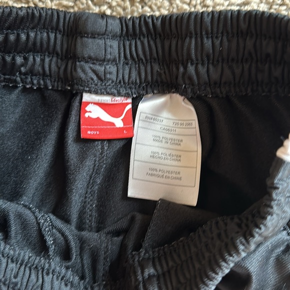 Boys large puma athletic pants - Picture 2 of 3